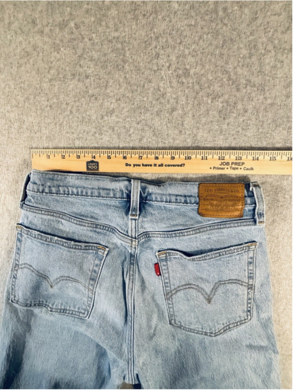 Levi’s Premium Wedgie Straight Jeans Women 29x28 Light Wash Distressed Denim - Picture 12 of 12